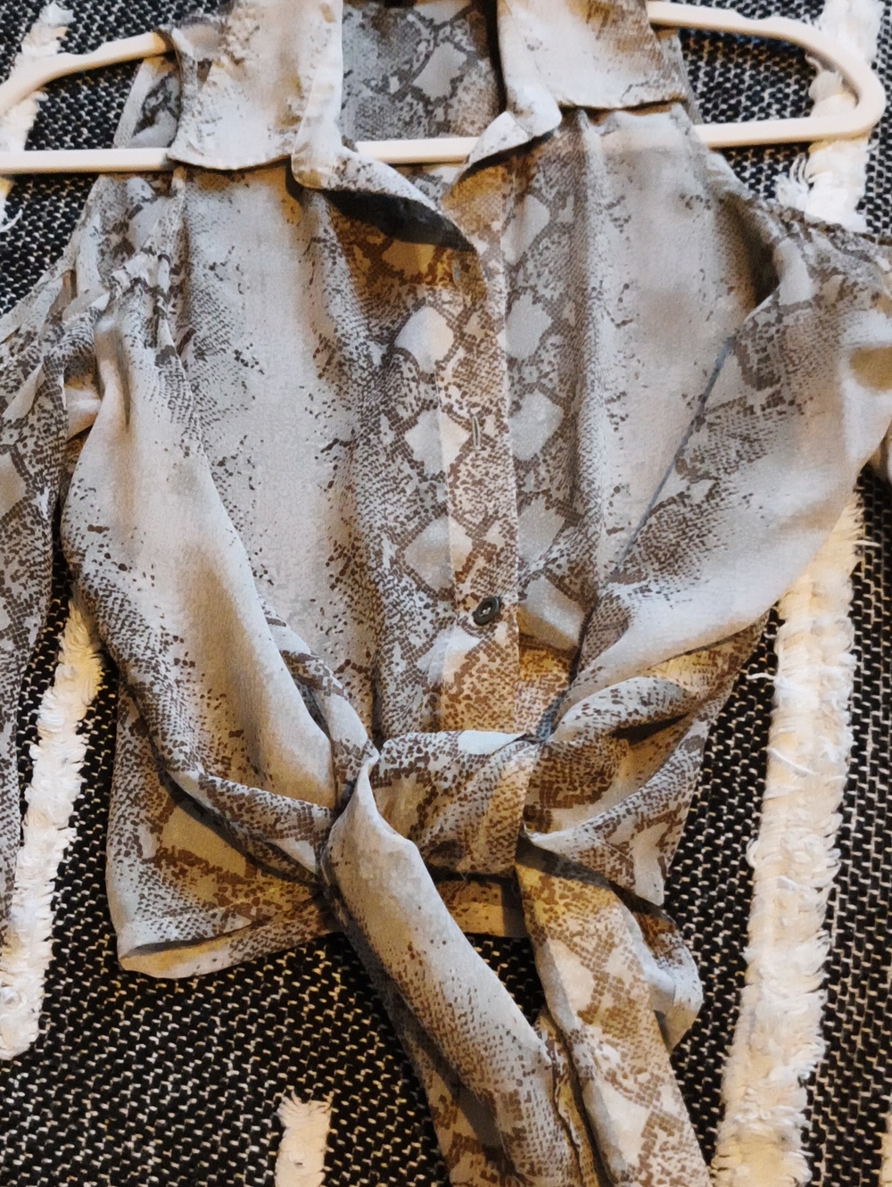 Hurley Brown Sheer Open Shoulder Snake-Print Collar Blouse M